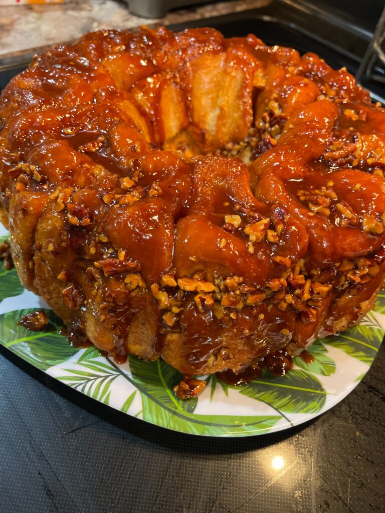 monkey bread with caramel and pecans